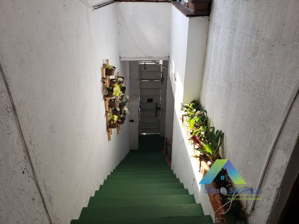 Casa à venda com 2 quartos, 200m² - Foto 10