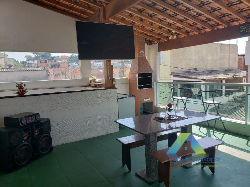 Casa à venda com 2 quartos, 200m² - Foto 1