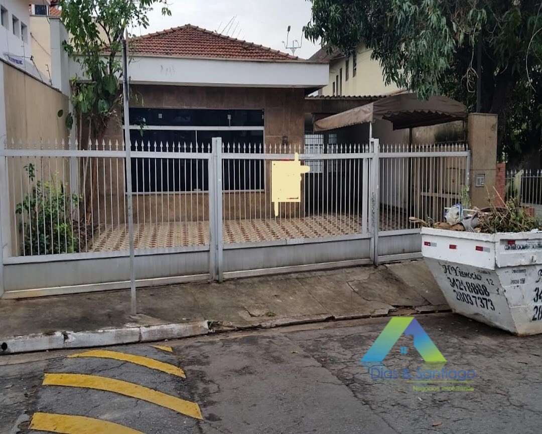 Sobrado à venda com 4 quartos, 365m² - Foto 2