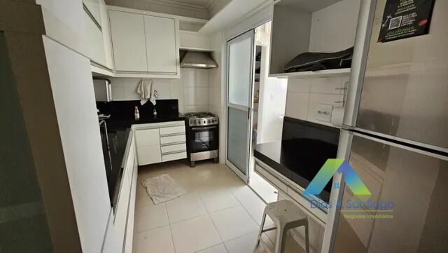 Apartamento à venda com 3 quartos, 86m² - Foto 12