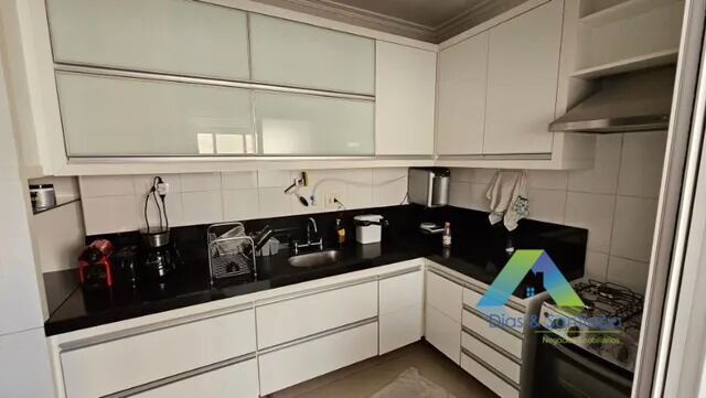 Apartamento à venda com 3 quartos, 86m² - Foto 13