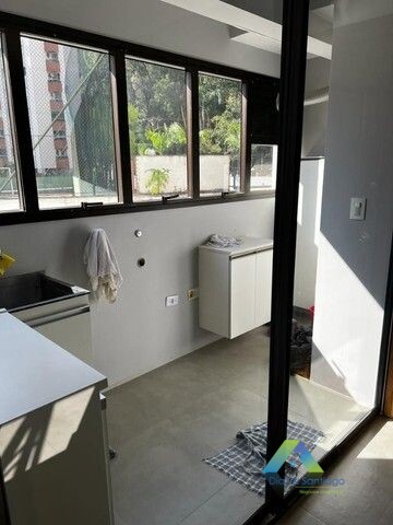 Apartamento à venda com 3 quartos, 180m² - Foto 4