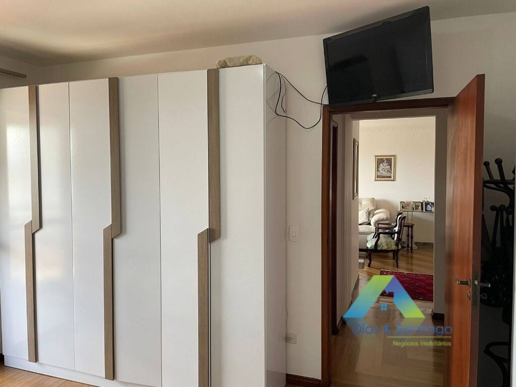 Apartamento à venda com 3 quartos, 127m² - Foto 13