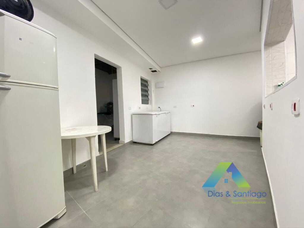 Sobrado à venda com 4 quartos, 200m² - Foto 17