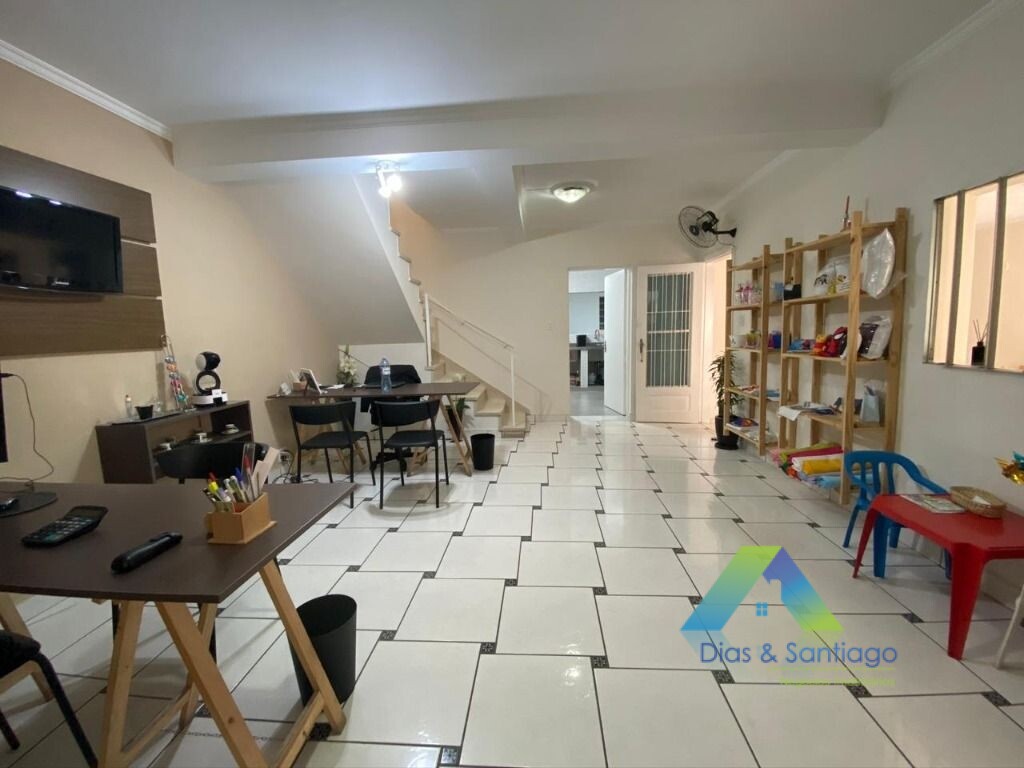 Sobrado à venda com 4 quartos, 200m² - Foto 7