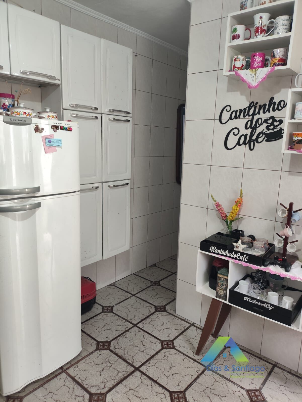 Casa à venda com 6 quartos, 200m² - Foto 11