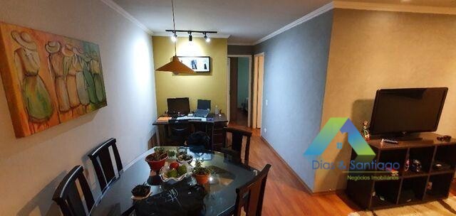 Apartamento à venda com 2 quartos, 62m² - Foto 3