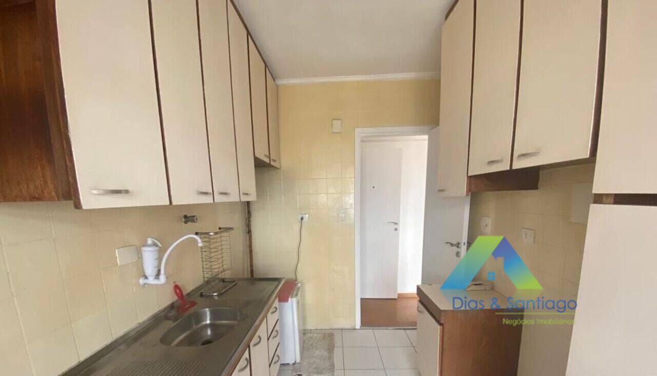 Apartamento à venda com 2 quartos, 62m² - Foto 10