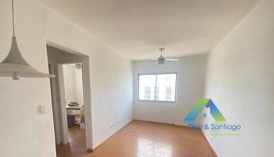 Apartamento à venda com 2 quartos, 62m² - Foto 2