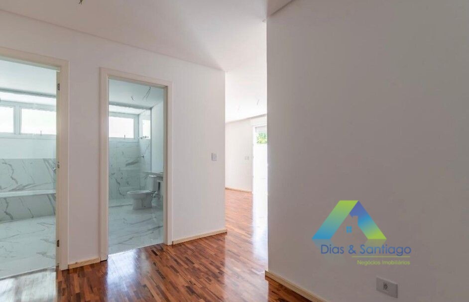 Casa à venda com 4 quartos, 750m² - Foto 16