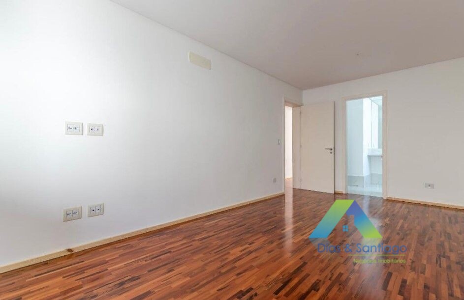 Casa à venda com 4 quartos, 750m² - Foto 20