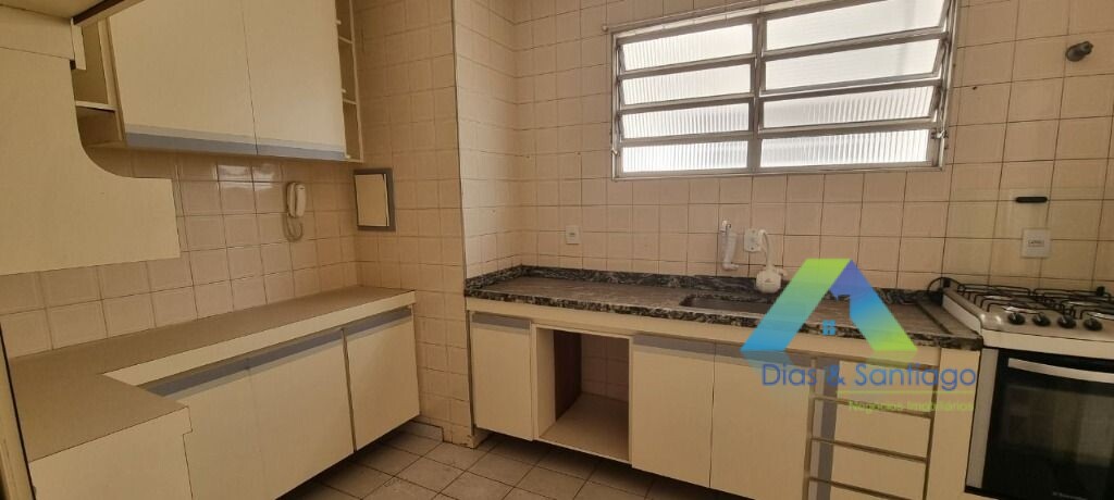 Apartamento à venda com 2 quartos, 70m² - Foto 1