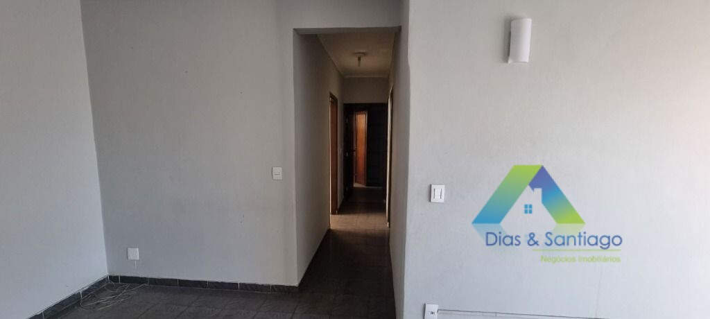 Apartamento à venda com 2 quartos, 70m² - Foto 3