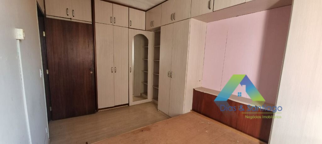 Apartamento à venda com 2 quartos, 70m² - Foto 5