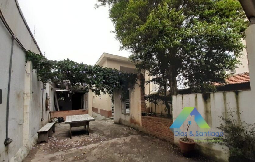 Casa à venda com 6 quartos, 500m² - Foto 2