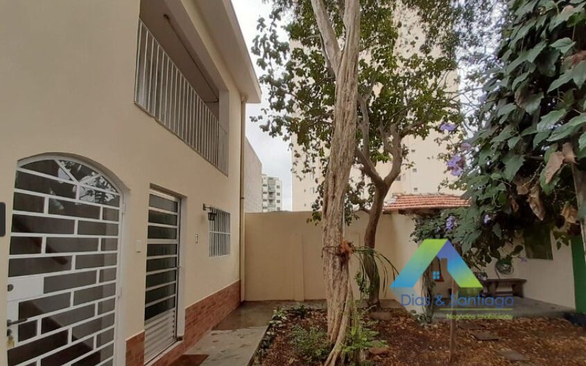 Casa à venda com 6 quartos, 500m² - Foto 3