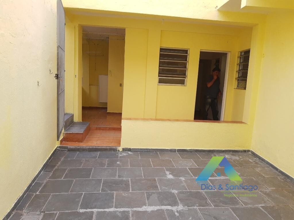 Casa à venda com 3 quartos, 300m² - Foto 25