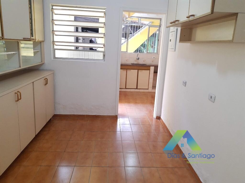 Casa à venda com 3 quartos, 300m² - Foto 9