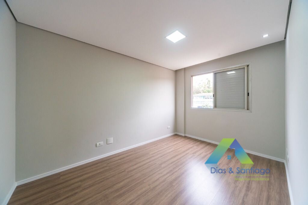 Apartamento à venda com 2 quartos, 60m² - Foto 12