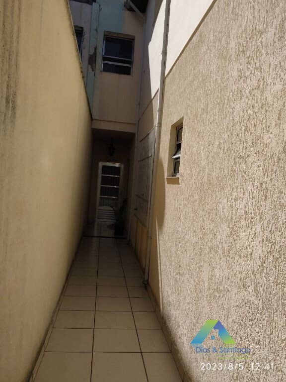 Sobrado à venda com 3 quartos, 200m² - Foto 54