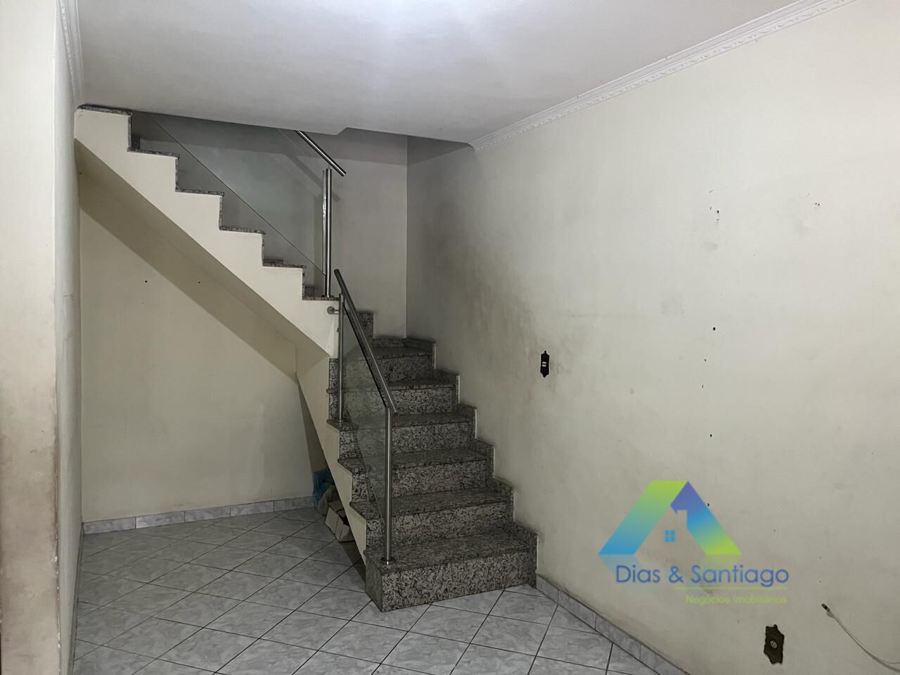 Sobrado à venda com 6 quartos, 240m² - Foto 5