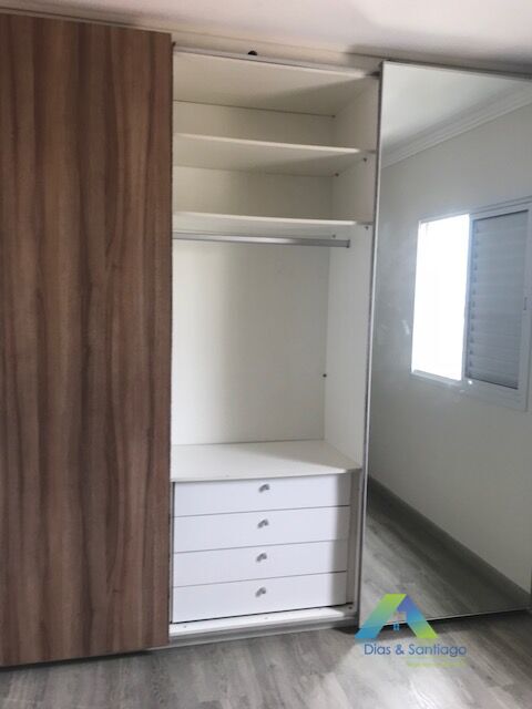 Apartamento para alugar com 2 quartos, 73m² - Foto 7