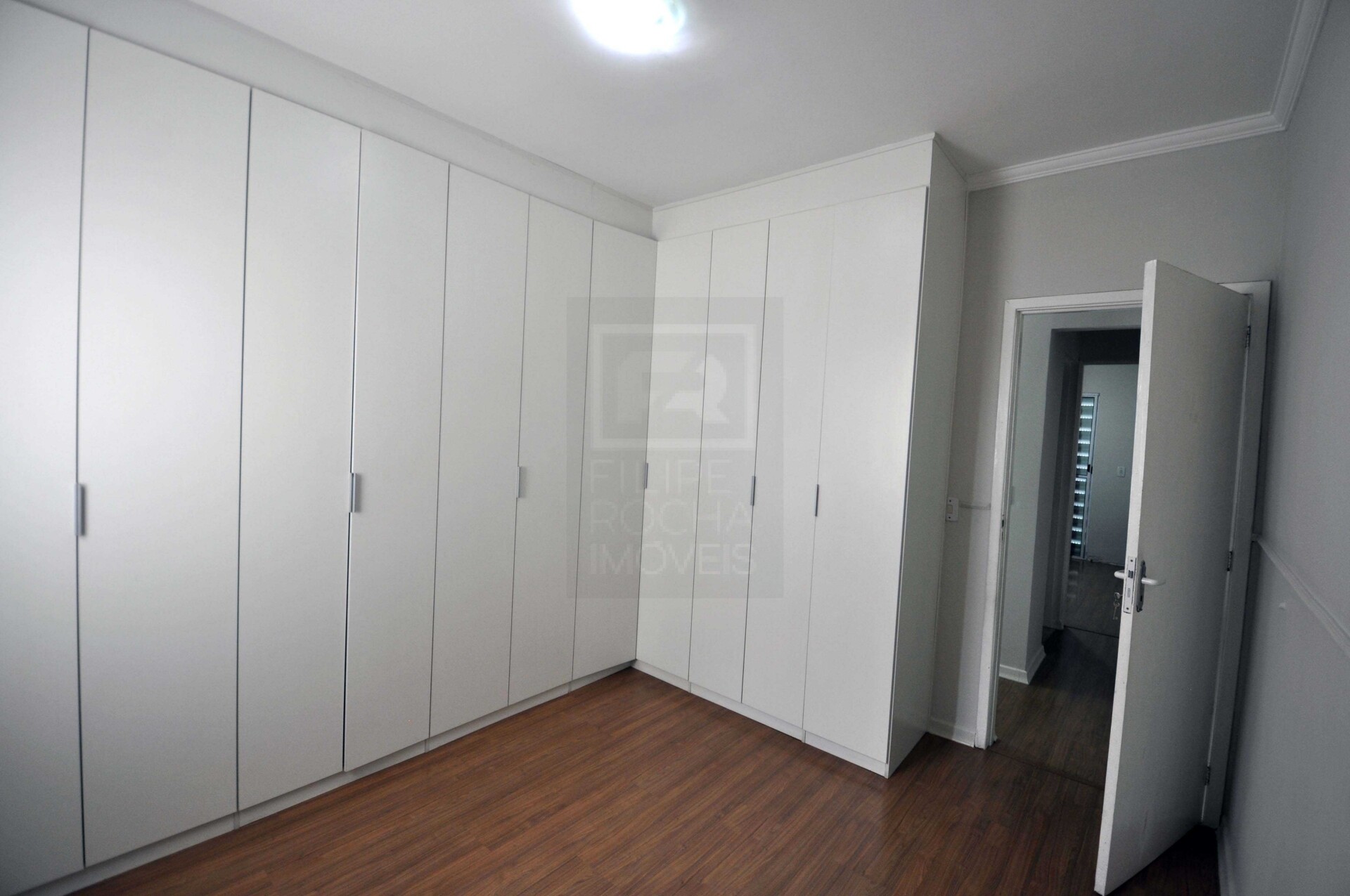 Casa à venda com 2 quartos, 60m² - Foto 5