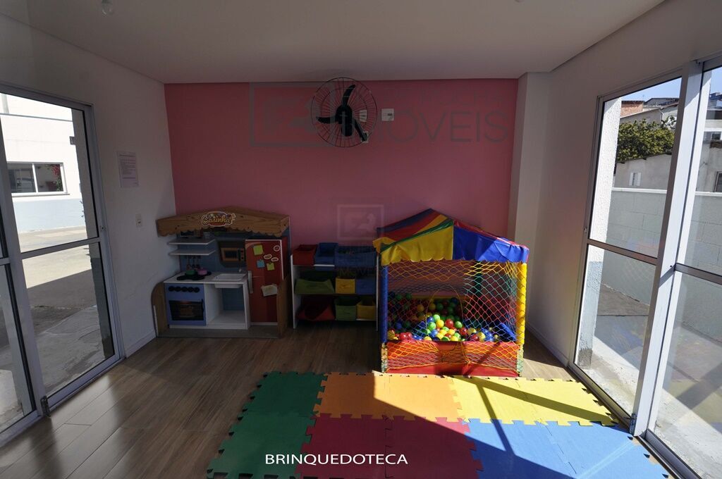 Apartamento à venda com 2 quartos, 55m² - Foto 18