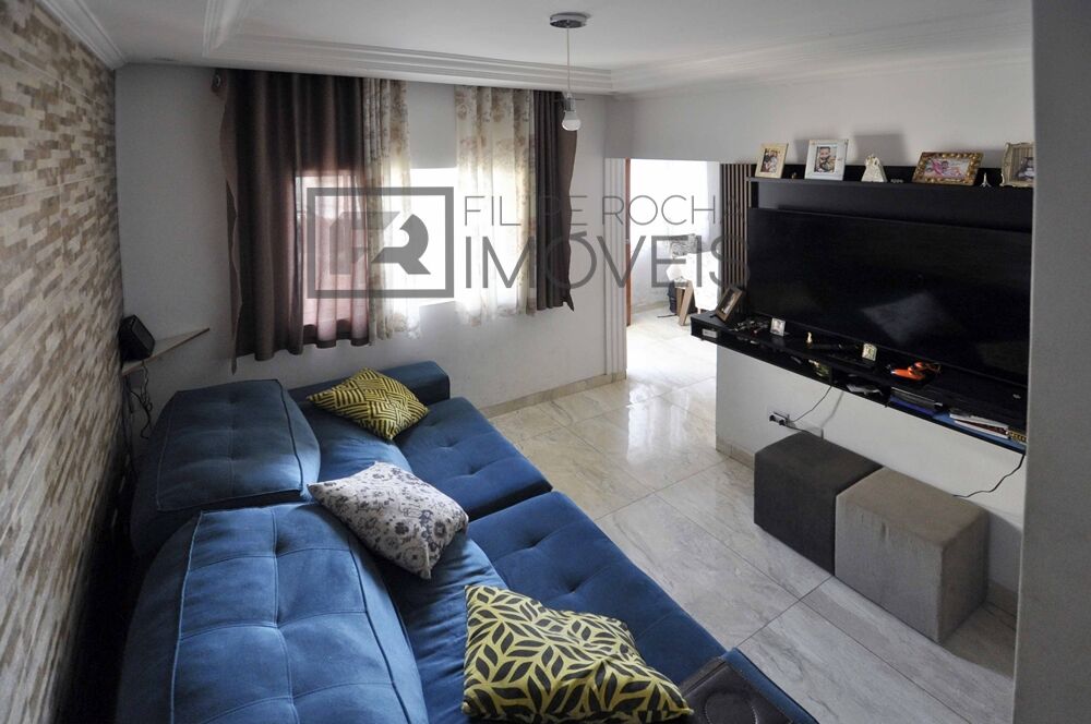 Casa à venda com 2 quartos, 70m² - Foto 8