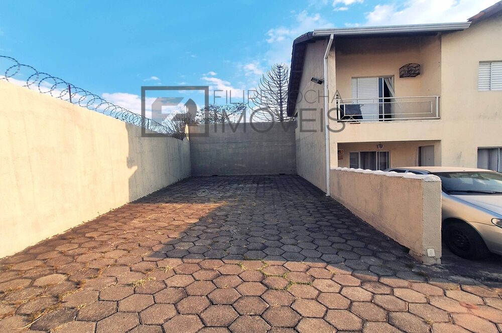 Casa à venda com 2 quartos, 70m² - Foto 25