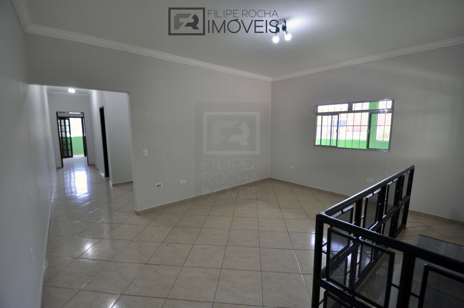 Casa à venda com 3 quartos, 376m² - Foto 4