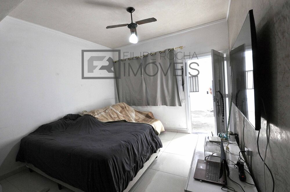 Casa à venda com 2 quartos, 60m² - Foto 15