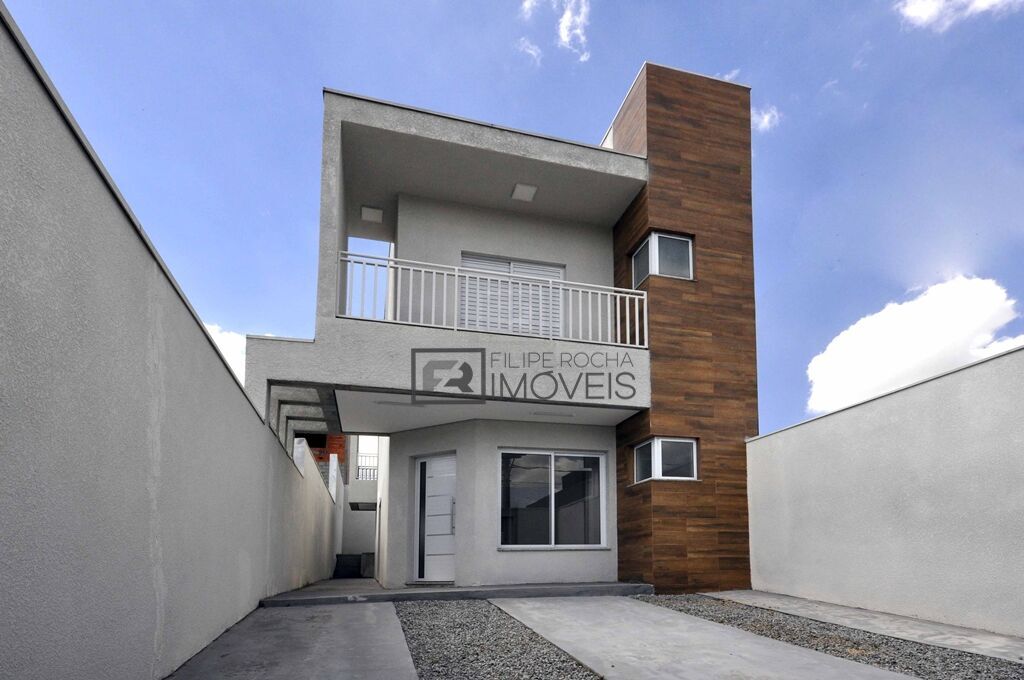 Sobrado à venda com 3 quartos, 157m² - Foto 1