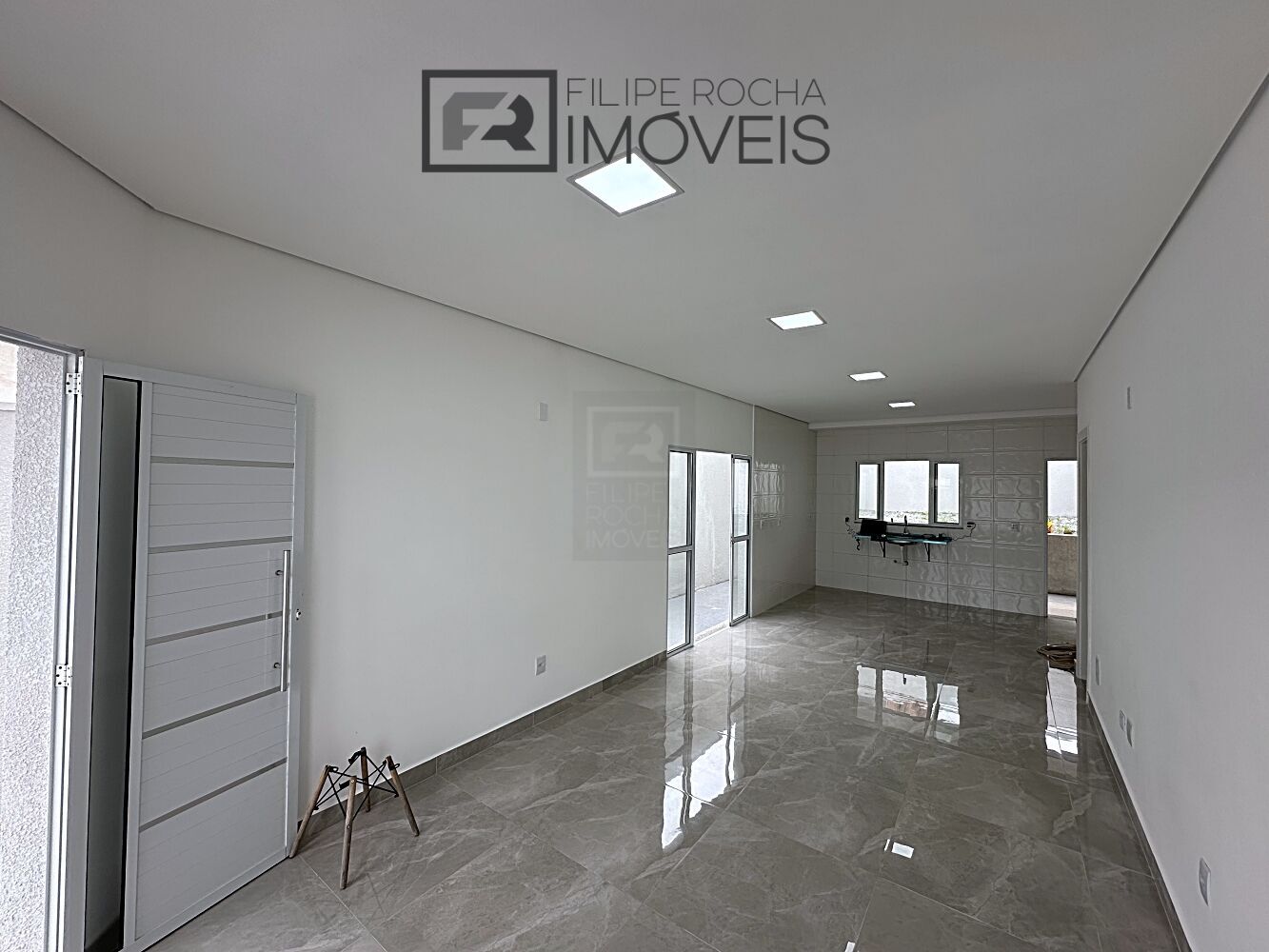 Sobrado à venda com 3 quartos, 157m² - Foto 4