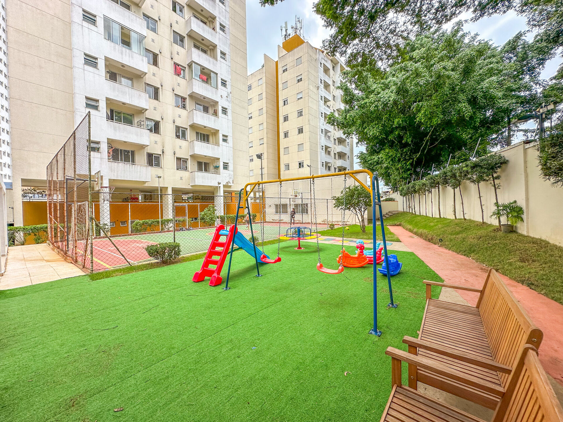 Apartamento à venda com 2 quartos, 57m² - Foto 32