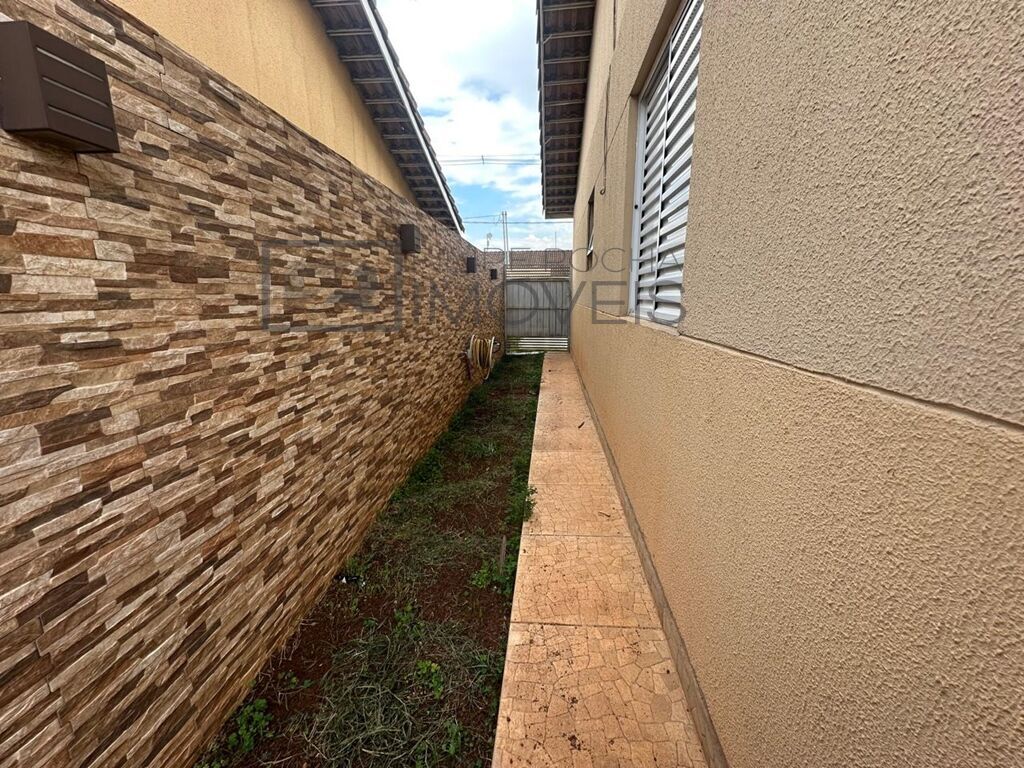 Casa para alugar com 3 quartos, 80m² - Foto 13