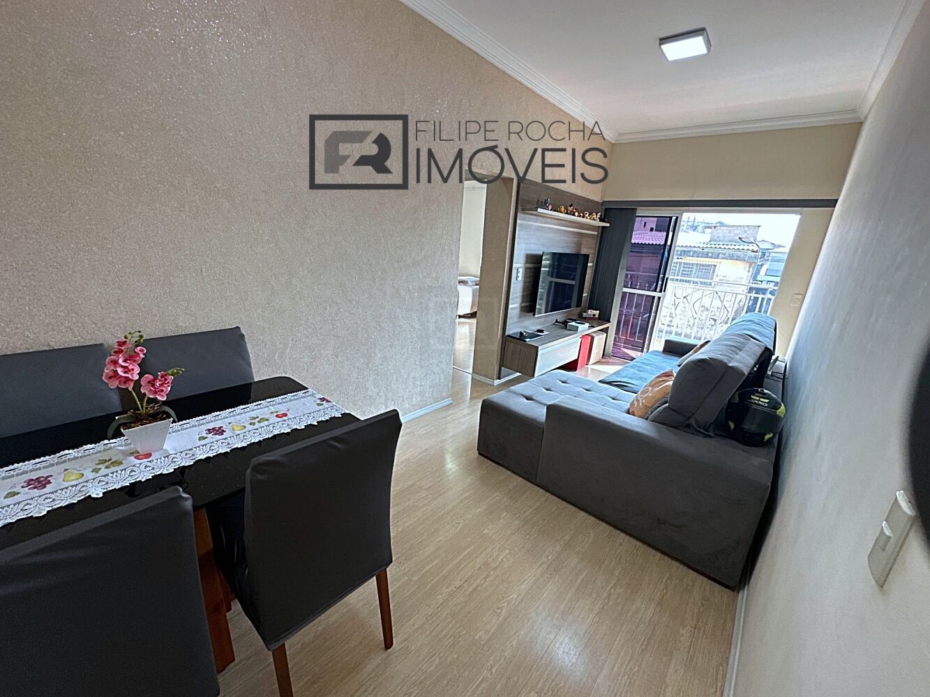 Apartamento à venda com 2 quartos, 57m² - Foto 1