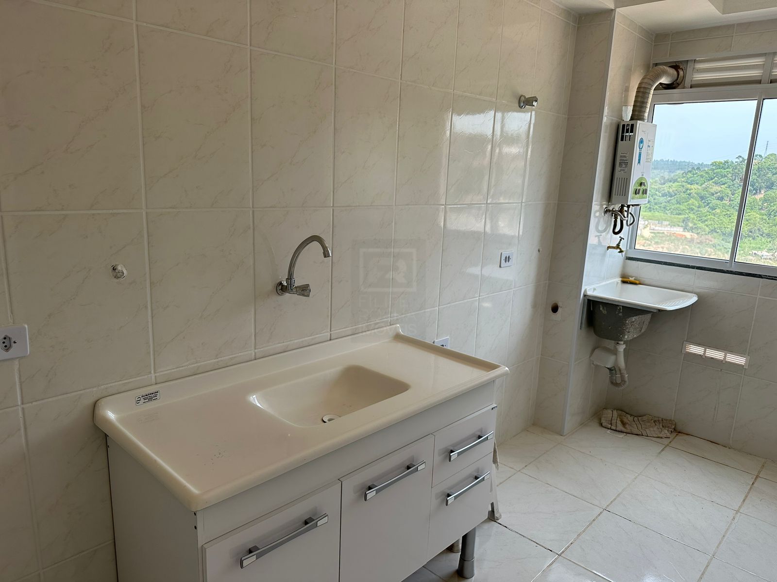 Apartamento para alugar com 2 quartos, 45m² - Foto 4