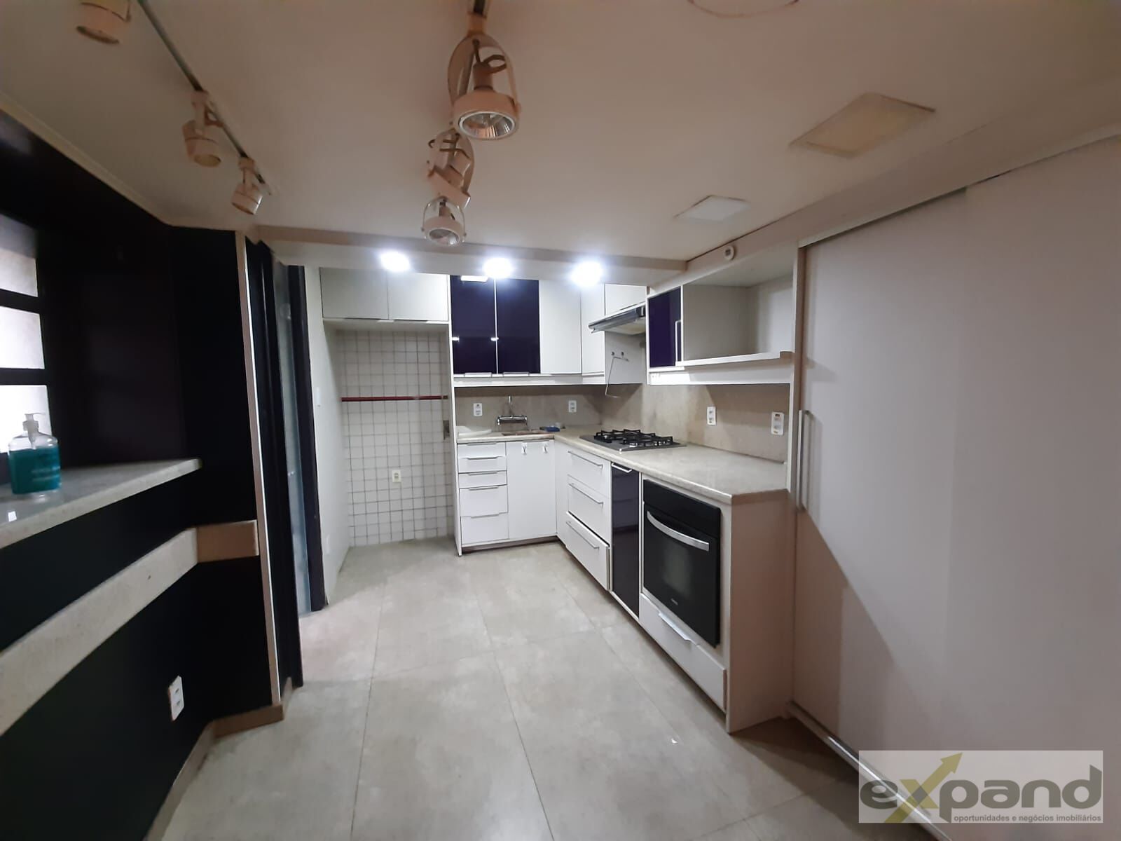 Apartamento à venda com 3 quartos, 83m² - Foto 6