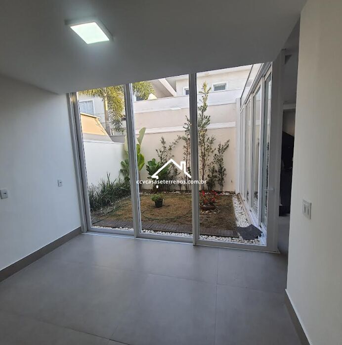 Casa de Condomínio à venda com 3 quartos, 200m² - Foto 4