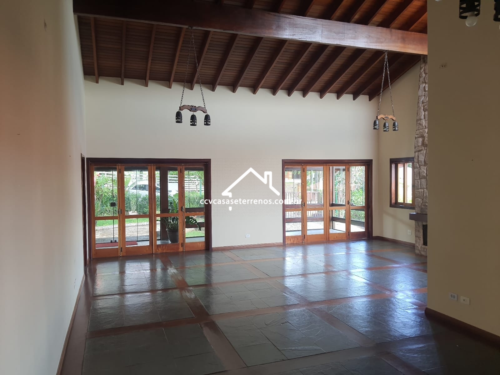 Casa de Condomínio à venda, 300m² - Foto 3