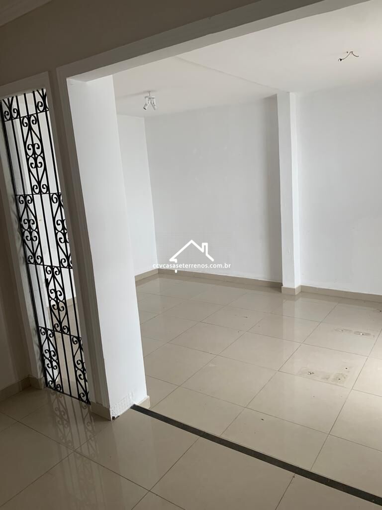 Casa à venda com 4 quartos, 190m² - Foto 3