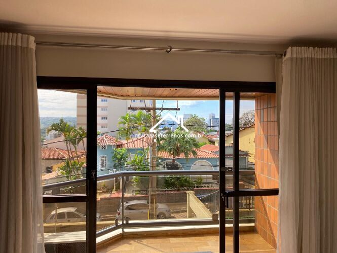 Apartamento à venda com 3 quartos, 129m² - Foto 2