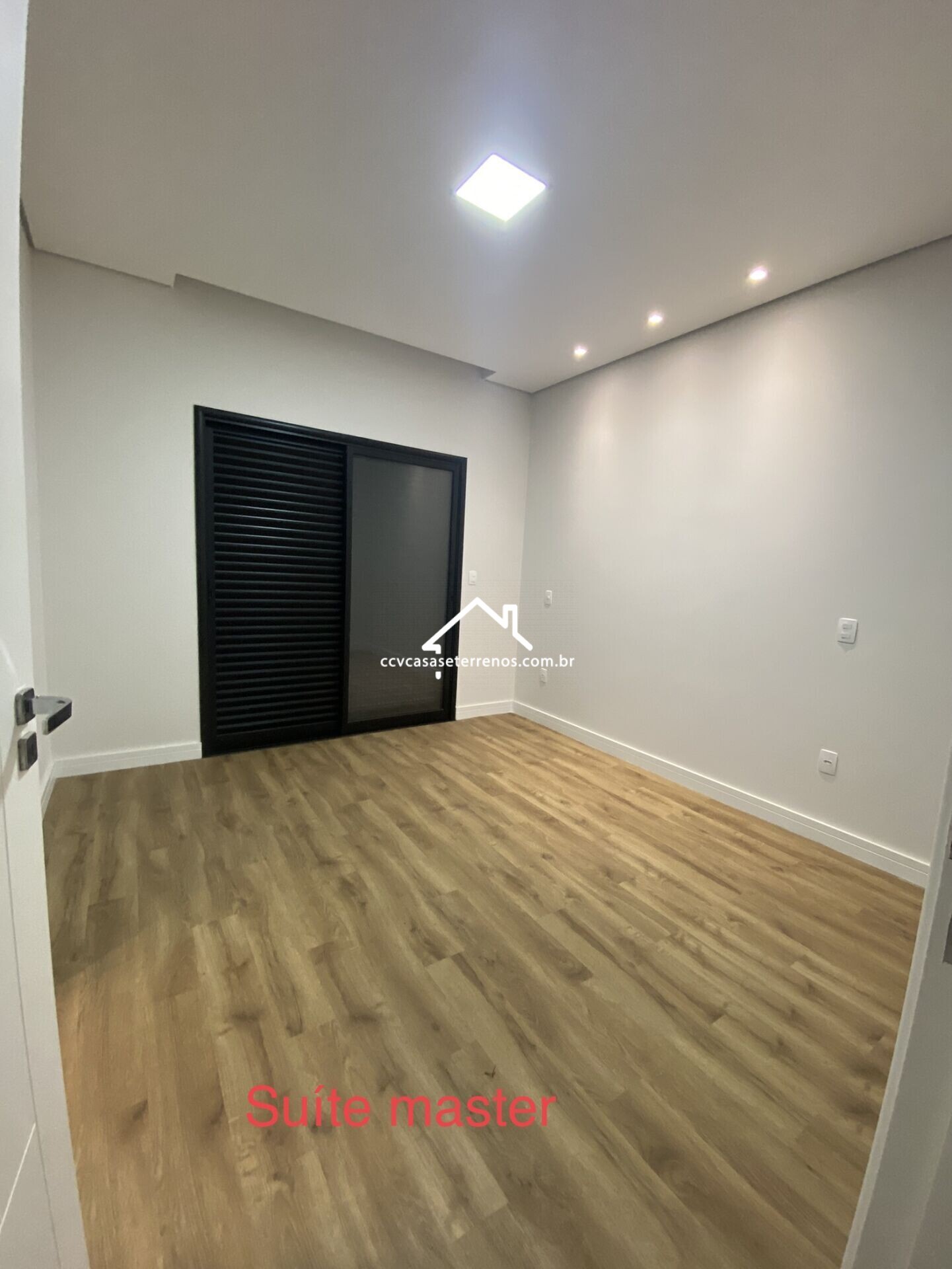 Casa de Condomínio à venda, 180m² - Foto 4