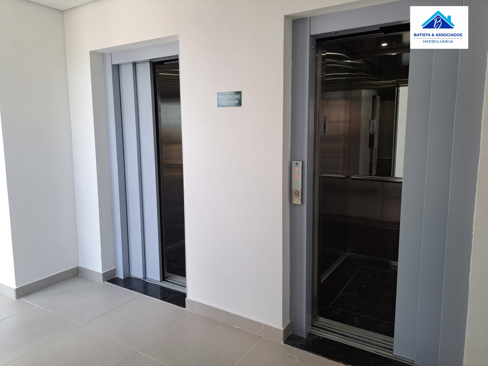 Apartamento à venda com 2 quartos, 66m² - Foto 13