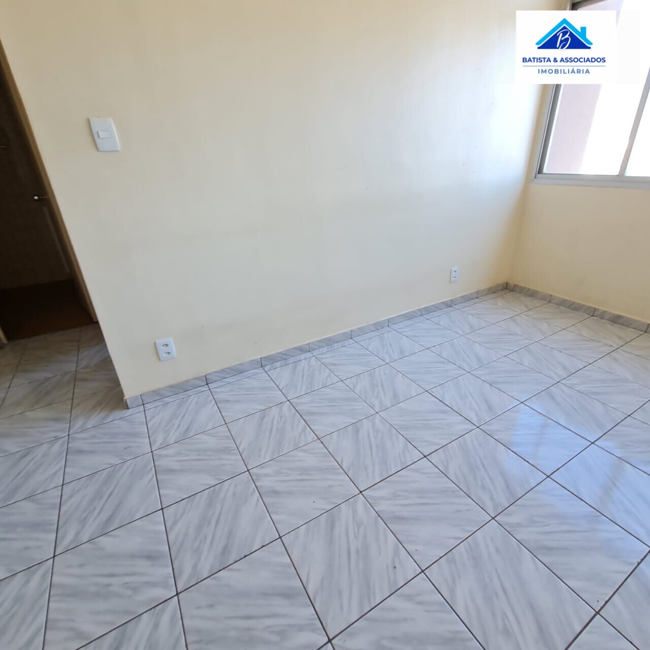 Apartamento à venda com 1 quarto, 55m² - Foto 4