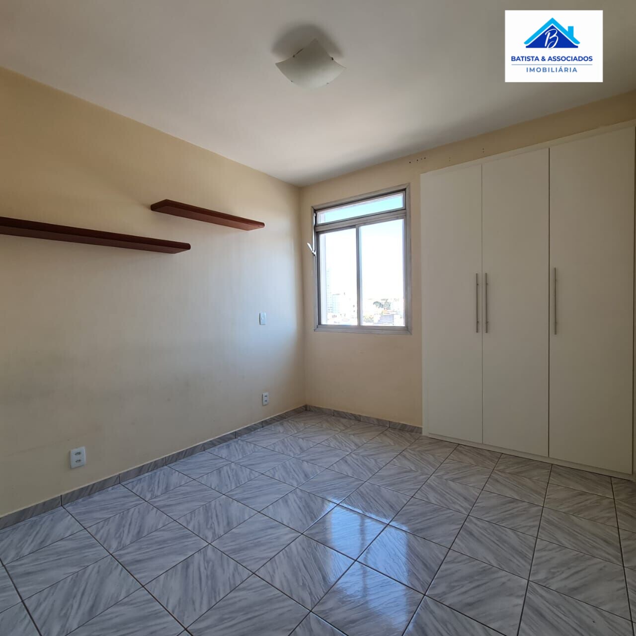 Apartamento à venda com 1 quarto, 55m² - Foto 6