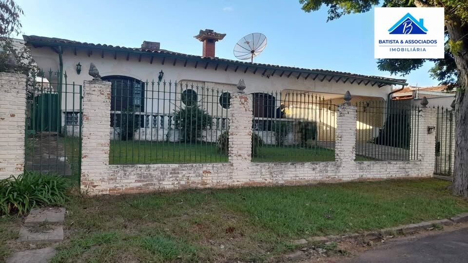 Casa, 4 quartos, 340 m² - Foto 1