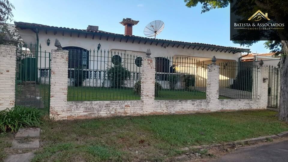Casa, 4 quartos, 340 m² - Foto 1