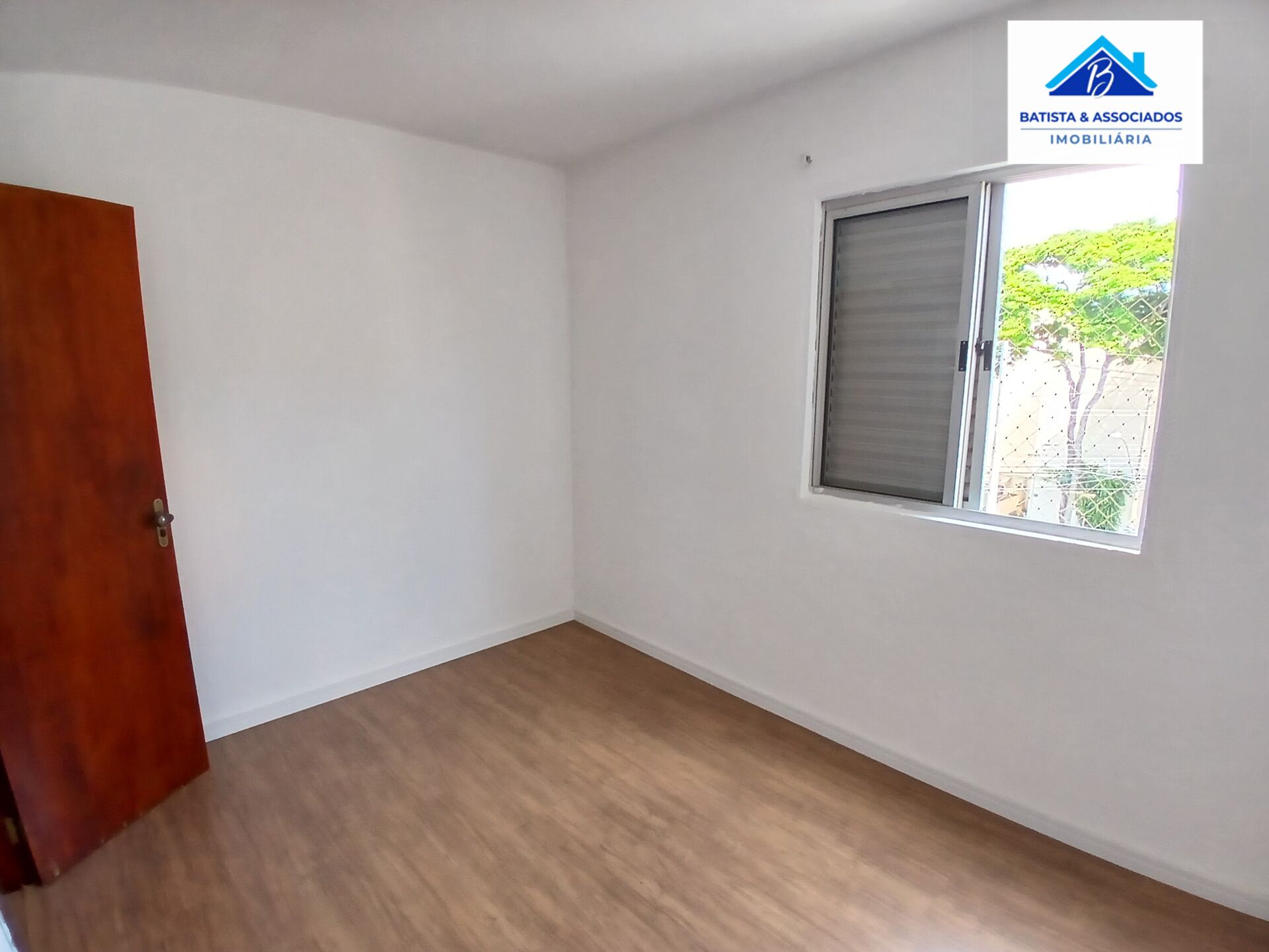 Apartamento à venda com 3 quartos, 75m² - Foto 9